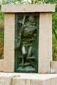 Фотография 1 : Памятник жертвам коммунистического режима : Фрагмент. Бронзовый барельеф : фотограф Д. Мойсов