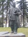 Фотография 2 : Памятник Карлису Улманису - президенту Латвии в 1936-1940 гг. : фотограф Г. Смирный (http://ru.wikipedia.org)