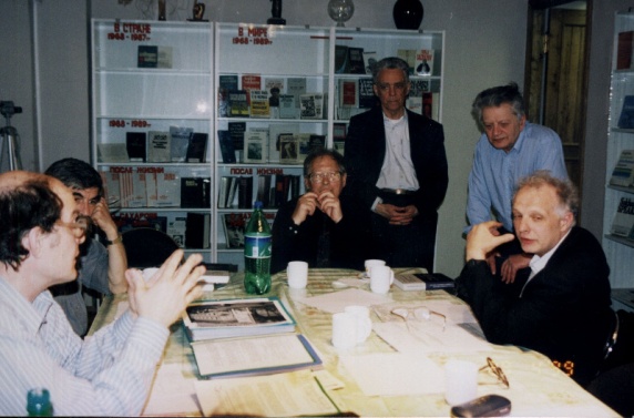 Заседание Общественной комиссии по сохранению наследия академика Сахарова (апрель 1999)